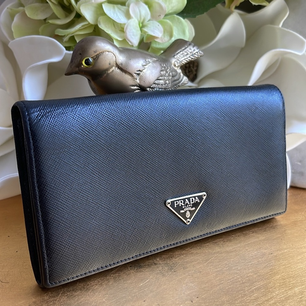 Prada Triangle Logo Long Snap Wallet in Black Saffiano Leather - Picture 1 of 14